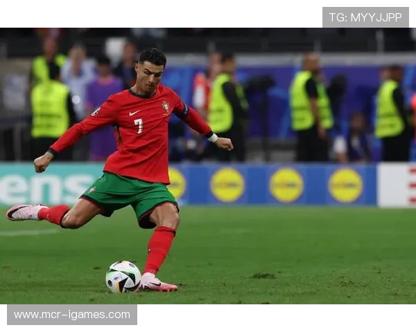 葡萄牙九球狂胜亚美尼亚,C罗停赛无碍晋级 葡萄牙九球狂胜亚美尼亚,C罗停赛无碍晋级