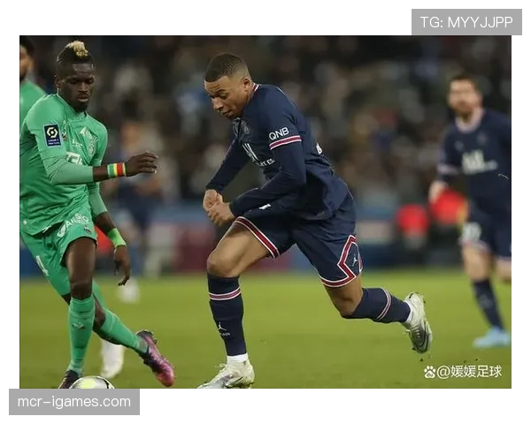 马赛vs克莱蒙比赛中途因暴雨中断,双方教练紧急调整战术应对湿滑场地